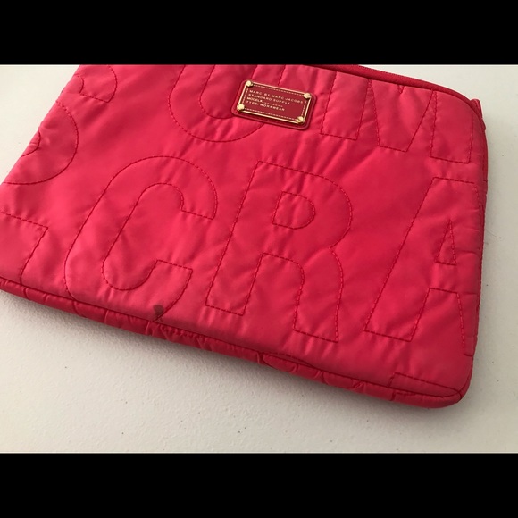 Marc by Marc Jacobs computer laptop case fits 13” - Picture 4 of 7